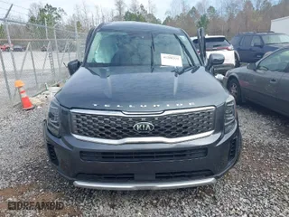 2020 Kia Telluride LX with VIN 5XYP2DHC6LG070583, listed as a IAAI auction lot 41286321 with NaN miles. Bid and sale history available at carsss.com. Image 13.