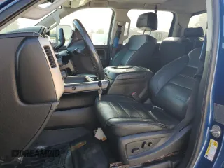 2017 GMC Sierra 3500HD Denali z VIN 1GT42YEY6HF158831, wystawiony jako Copart lot #74659734 z przebiegiem Nie podano mil oraz Nie do naprawy • Non repairable. Historia ofert i sprzedaży dostępna na DreamBid. Obrazek 7.
