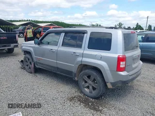 2016 Jeep Patriot Sport with VIN 1C4NJRBB2GD673039, listed as a IAAI auction lot 42385540 with Not provided miles and . Bid and sale history available at DreamBid. Image 3.