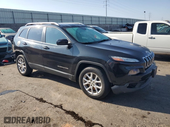 2014 Jeep Cherokee Latitude z VIN 1C4PJMCBXEW284645, wystawiony jako Copart lot #58838355 z przebiegiem 131 631 mil mil oraz Szkoda całkowita • Salvage title. Historia ofert i sprzedaży dostępna na DreamBid. Obrazek 4.