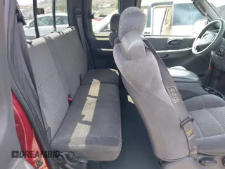 2002 Ford F-150 XL with VIN 1FTRX17LX2NB30978, listed as a IAAI auction lot 41979756 with 225,030 mi miles. Bid and sale history available at carsss.com. Image 8.