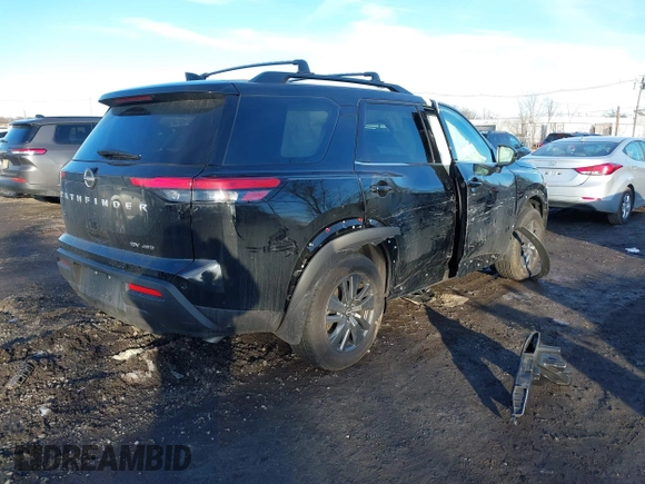2024 Nissan Pathfinder SV with VIN 5N1DR3BC9RC267290, listed as a IAAI auction lot 41577880 with 4,192 mi miles and . Bid and sale history available at DreamBid. Image 4.