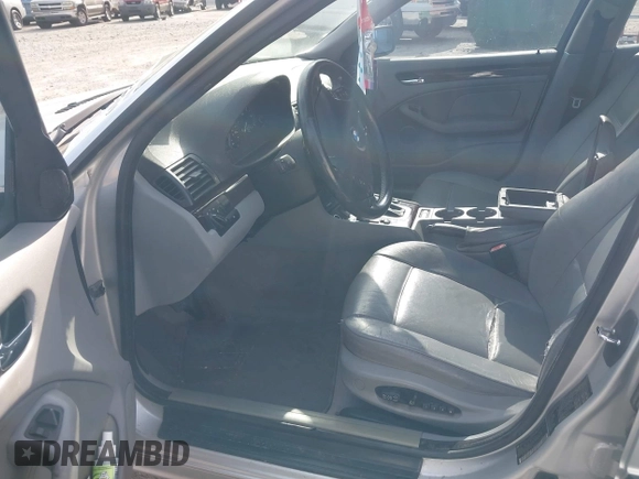 2004 BMW 3 Series 325i z VIN WBAET37494NJ95447, wystawiony jako IAAI lot #42350519 z przebiegiem 220 829 mil mil oraz . Historia ofert i sprzedaży dostępna na DreamBid. Obrazek 5.