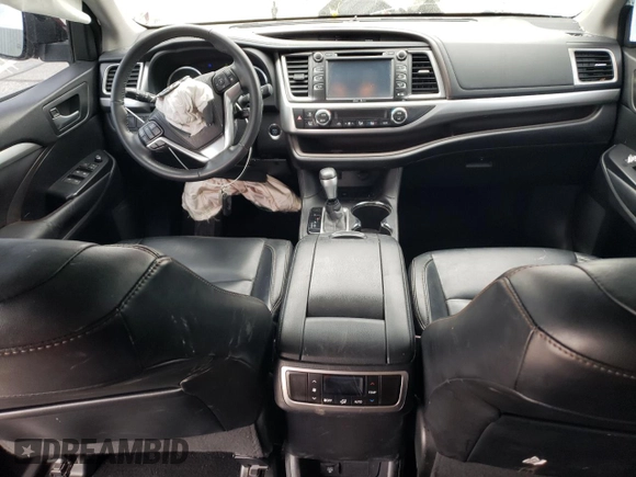 2015 Toyota Highlander XLE z VIN 5TDKKRFH8FS107212, wystawiony jako Copart lot #51064115 z przebiegiem 149 775 mil mil oraz Szkoda całkowita • Salvage title. Historia ofert i sprzedaży dostępna na DreamBid. Obrazek 8.
