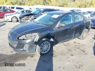 2013 Mazda 3 i Sport z VIN JM1BL1UP4D1779402, wystawiony jako IAAI lot #40728106 z przebiegiem 166 981 mil mil oraz . Historia ofert i sprzedaży dostępna na DreamBid. Obrazek 2.