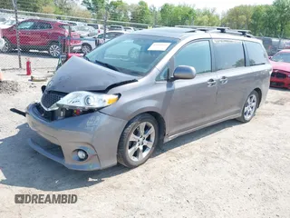 2011 Toyota Sienna SE с VIN 5TDXK3DC0BS126129, выставлен на аукционе IAAI как лот 42200517 с пробегом 158 408 миль миль и . История ставок и продаж доступна на DreamBid. Изображение 17.