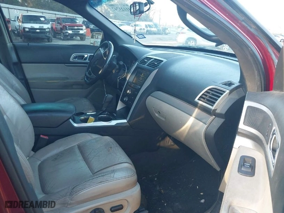 2014 Ford Explorer XLT with VIN 1FM5K7D94EGA02748, listed as a IAAI auction lot 41123742 with 246,910 mi miles. Bid and sale history available at carsss.com. Image 5.
