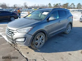 2013 Hyundai Santa Fe 2.0T Sport with VIN 5XYZUDLA0DG070122, listed as a IAAI auction lot 41413515 with 126,158 mi miles. Bid and sale history available at carsss.com. Image 19.