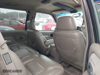 1997 Chevrolet Tahoe with VIN 1GNEK13R4VJ361515, listed as a IAAI auction lot 41768386 with 216,974 mi miles. Bid and sale history available at carsss.com. Image 8.