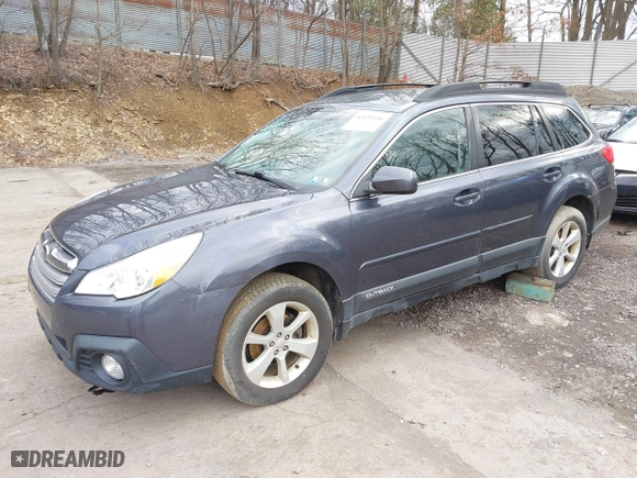 2014 Subaru Outback 2.5i Premium with VIN 4S4BRBCC8E3210007, listed as a IAAI auction lot 42035346 with 157,700 mi miles. Bid and sale history available at carsss.com. Image 22.