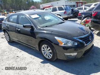 2013 Nissan Altima 2.5 S with VIN 1N4AL3AP9DC284375, listed as a IAAI auction lot 41849971 with 147,874 mi miles. Bid and sale history available at carsss.com. Image 1.