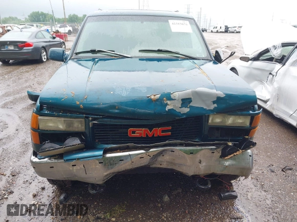 1995 GMC Suburban with VIN 1GDFK16K8SJ741041, listed as a IAAI auction lot 42315676 with 159,312 mi miles and . Bid and sale history available at DreamBid. Image 6.