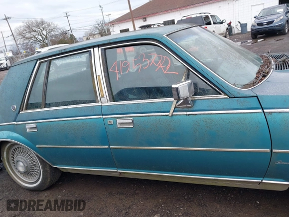 1982 Lincoln Continental with VIN 1MRBP98F1CY610073, listed as a IAAI auction lot 41953772 with 821,604 mi miles and . Bid and sale history available at DreamBid. Image 12.