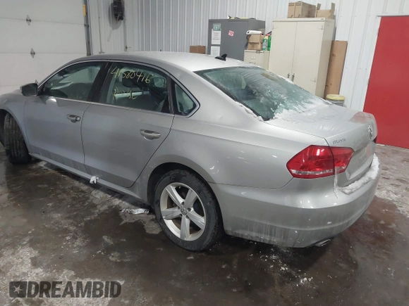 2013 Volkswagen Passat SE w/Sunroof & Nav with VIN 1VWBP7A30DC150018, listed as a IAAI auction lot 41580416 with 75,231 mi miles. Bid and sale history available at carsss.com. Image 3.