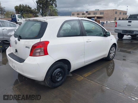 2008 Toyota Yaris with VIN JTDJT923485192870, listed as a IAAI auction lot 41939081 with 218,082 mi miles. Bid and sale history available at carsss.com. Image 4.