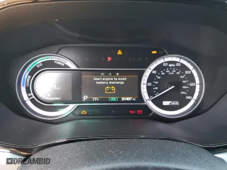 2022 Kia Niro LXS SE with VIN KNDCB3LC6N5500771, listed as a Copart auction lot 43725775 with 30,487 mi miles and Salvage Title. Bid and sale history available at carsss.com. Image 9.