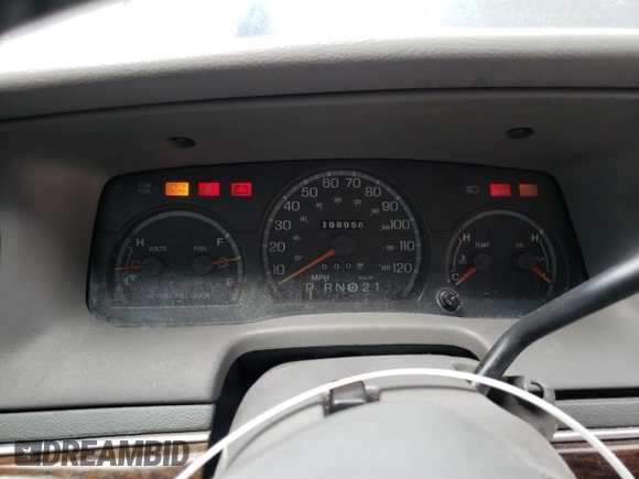 1999 Mercury Grand Marquis LS с VIN 2MEFM75W2XX683074, выставлен на аукционе Copart как лот 55679225 с пробегом 198 956 миль миль и Списание • Salvage title. История ставок и продаж доступна на DreamBid. Изображение 9.