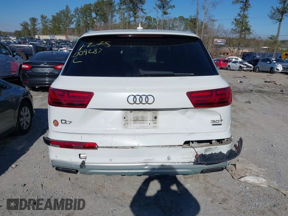 2017 Audi Q7 Premium Plus with VIN WA1LAAF78HD009287, listed as a IAAI auction lot 41327189 with 121,483 mi miles. Bid and sale history available at carsss.com. Image 16.