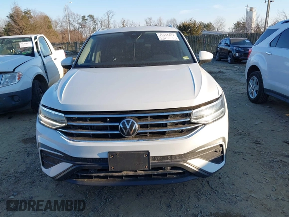 2022 Volkswagen Tiguan SE with VIN 3VV3B7AX0NM138994, listed as a IAAI auction lot 41441272 with 404,588 mi miles and . Bid and sale history available at DreamBid. Image 12.