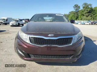 2013 Kia Optima LX z VIN 5XXGM4A72DG257851, wystawiony jako Copart lot #52409785 z przebiegiem 43 699 mil mil oraz Szkody całkowita. Historia ofert i sprzedaży dostępna na DreamBid. Obrazek 5.