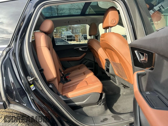 2021 Audi Q7 Premium Plus with VIN WA1LJAF78MD032627, listed as a Copart auction lot 50009015 with 128,942 mi miles and Clean title. Bid and sale history available at DreamBid. Image 7.