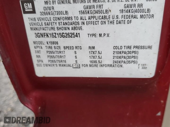 2005 Chevrolet Suburban LS with VIN 3GNFK16Z15G262541, listed as a Copart auction lot 82998944 with 0 mi miles and Salvage Title. Bid and sale history available at carsss.com. Image 13.