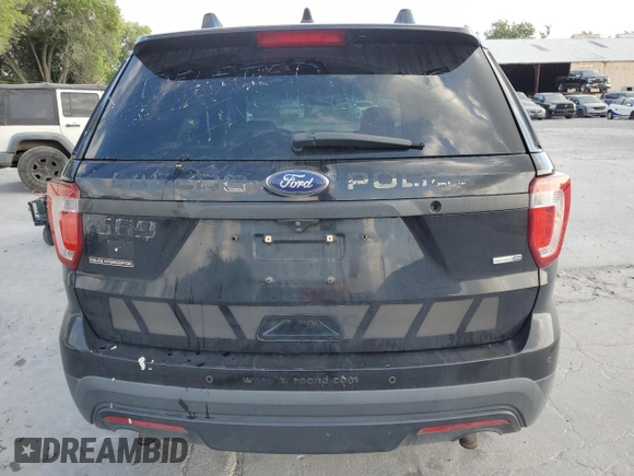 2017 Ford Police Interceptor Utility z VIN 1FM5K8AR3HGB15573, wystawiony jako Copart lot #53167325 z przebiegiem 89 342 mil mil oraz Szkody całkowita. Historia ofert i sprzedaży dostępna na DreamBid. Obrazek 6.
