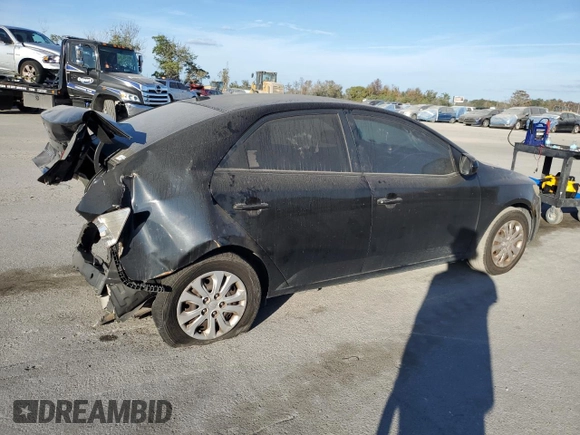 2011 Kia Forte LX with VIN KNAFT4A27B5343030, listed as a Copart auction lot 83338894 with 198,915 mi miles and Salvage Title. Bid and sale history available at carsss.com. Image 3.