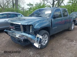 2008 GMC Sierra 1500 SLE1 z VIN 2GTEC130981215732, wystawiony jako IAAI lot #42148199 z przebiegiem 199 218 mil mil oraz . Historia ofert i sprzedaży dostępna na DreamBid. Obrazek 6.
