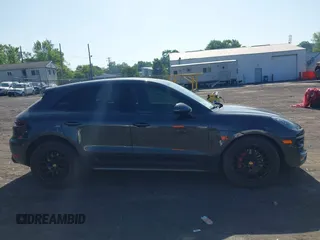 2018 Porsche Macan GTS z VIN WP1AG2A57JLB64544, wystawiony jako IAAI lot #42561773 z przebiegiem 59 400 mil mil oraz . Historia ofert i sprzedaży dostępna na DreamBid. Obrazek 13.