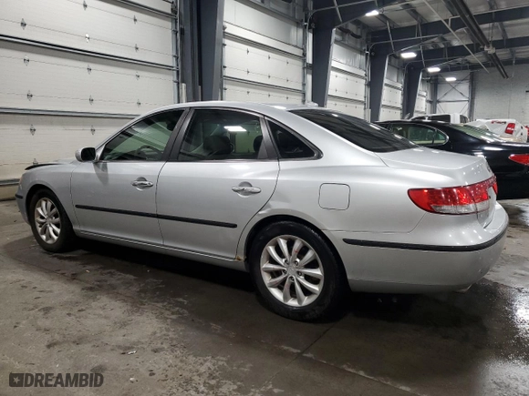 2008 Hyundai Azera Limited with VIN KMHFC46F68A290427, listed as a Copart auction lot 72629054 with 195,482 mi miles and Salvage Title. Bid and sale history available at carsss.com. Image 2.