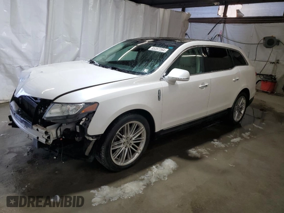 2016 Lincoln MKT EcoBoost z VIN 2LMHJ5AT8GBL01646, wystawiony jako Copart lot #85357264 z przebiegiem 77 066 mil mil oraz Szkoda całkowita • Salvage title. Historia ofert i sprzedaży dostępna na DreamBid. Obrazek 1.