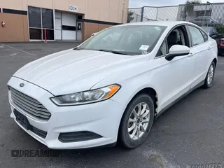 2015 Ford Fusion S with VIN 3FA6P0G78FR131734, listed as a IAAI auction lot 42175126 with 162,872 mi miles and . Bid and sale history available at carsss.com. Image 1.