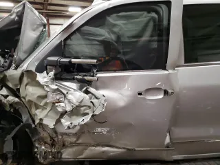 2019 GMC Sierra 2500HD Denali with VIN 1GT12SEY1KF202113, listed as a Copart auction lot 46548095 with 0 mi miles and Salvage Title. Bid and sale history available at carsss.com. Image 7.