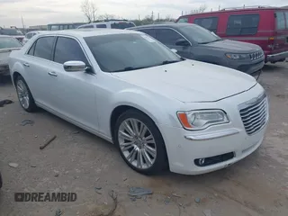 2012 Chrysler 300 with VIN 2C3CCAET1CH253300, listed as a IAAI auction lot 41827997 with 193,298 mi miles. Bid and sale history available at carsss.com. Image 1.