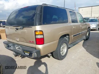 2005 GMC Yukon XL SLT with VIN 1GKEC16Z55J212696, listed as a IAAI auction lot 41503016 with 267,101 mi miles. Bid and sale history available at carsss.com. Image 4.