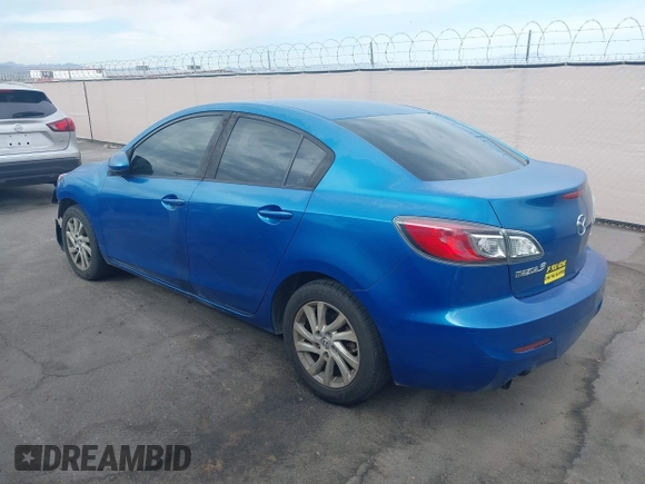 2012 Mazda 3 i Touring z VIN JM1BL1V89C1546573, wystawiony jako IAAI lot #42403158 z przebiegiem 403 813 mil mil oraz . Historia ofert i sprzedaży dostępna na DreamBid. Obrazek 3.