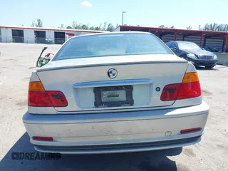 2000 BMW 3 Series 323Ci with VIN WBABM3349YJN88416, listed as a IAAI auction lot 42137407 with Not Provided miles and . Bid and sale history available at DreamBid. Image 17.