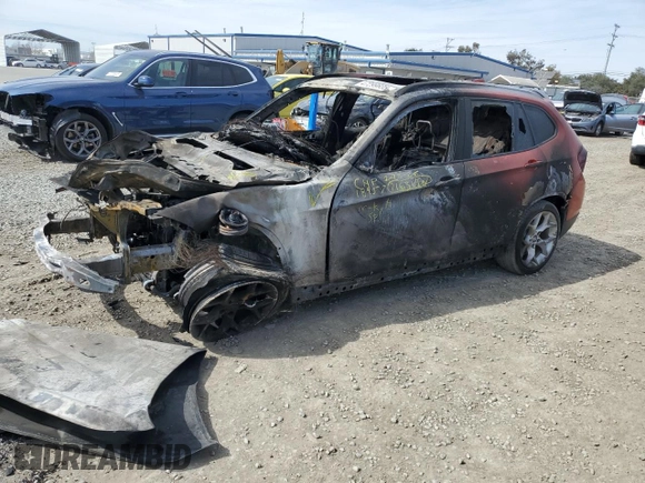 2014 BMW X1 xDrive28i with VIN WBAVL1C50EVY17163, listed as a Copart auction lot 47299605 with 0 mi miles and Non Repairable. Bid and sale history available at carsss.com. Image 1.
