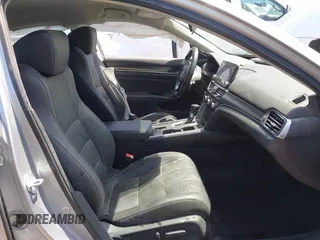 2022 Honda Accord Sedan Sport SE with VIN 1HGCV1F43NA080895, listed as a IAAI auction lot 42117518 with 39,519 mi miles. Bid and sale history available at carsss.com. Image 5.