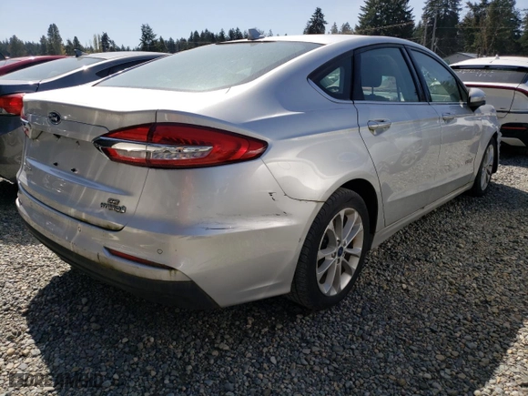 2019 Ford Fusion Hybrid SE with VIN 3FA6P0LU6KR109575, listed as a Copart auction lot 53503985 with 68,479 mi miles and Clean Title. Bid and sale history available at carsss.com. Image 3.