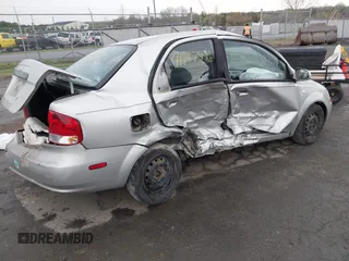 2005 Chevrolet Aveo LS with VIN KL1TD526X5B324267, listed as a IAAI auction lot 41947906 with 180,204 mi miles and . Bid and sale history available at DreamBid. Image 4.