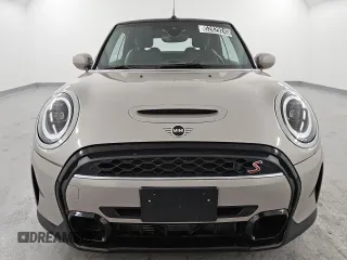 2024 MINI Convertible Cooper S with VIN WMW43DL02R3R79718, listed as a Copart auction lot 52829245 with 31,948 mi miles and Clean Title. Bid and sale history available at DreamBid. Image 5.