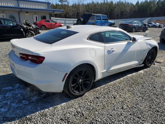 2021 Chevrolet Camaro 1LT with VIN 1G1FB1RX4M0119260, listed as a Copart auction lot 88523895 with 81,386 mi miles and Salvage Title. Bid and sale history available at carsss.com. Image 3.