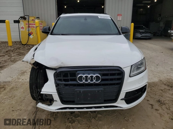 2017 Audi SQ5 Premium Plus with VIN WA1CCAFP0HA090670, listed as a Copart auction lot 59568085 with 106,057 mi miles and Salvage title. Bid and sale history available at DreamBid. Image 5.