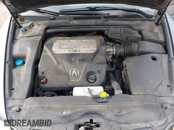 2008 Acura TL with VIN 19UUA662X8A003196, listed as a IAAI auction lot 42033986 with 185,330 mi miles. Bid and sale history available at carsss.com. Image 10.