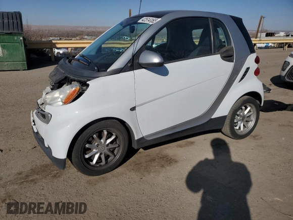 2010 Smart fortwo Pure with VIN WMEEJ3BA4AK341838, listed as a Copart auction lot 42514165 with 86,418 mi miles and Salvage title. Bid and sale history available at DreamBid. Image 1.