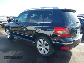 2010 Mercedes-Benz GLK GLK 350 with VIN WDCGG5GB9AF444727, listed as a IAAI auction lot 42074808 with 242,686 mi miles. Bid and sale history available at carsss.com. Image 6.