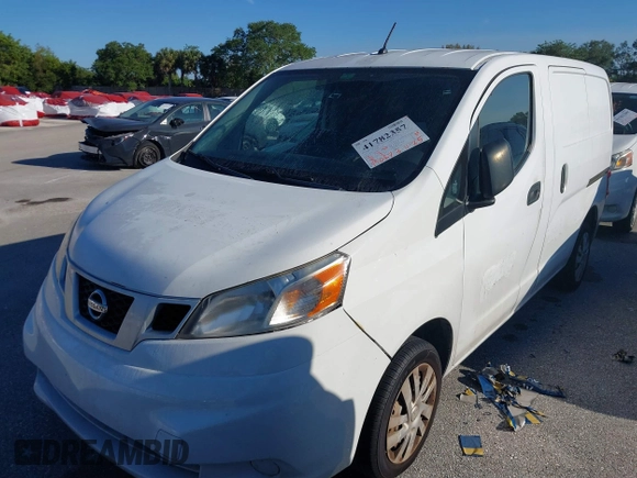 2018 Nissan NV200 SV z VIN 3N6CM0KN2JK695468, wystawiony jako IAAI lot #41782357 z przebiegiem 95 087 mil mil oraz . Historia ofert i sprzedaży dostępna na DreamBid. Obrazek 18.