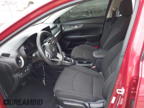 2019 Kia Forte LXS with VIN 3KPF24AD7KE138545, listed as a IAAI auction lot 41674333 with 81,779 mi miles. Bid and sale history available at carsss.com. Image 5.